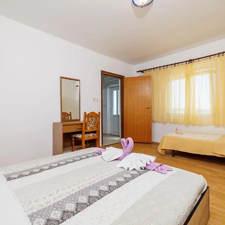 Bigterrace Lopar